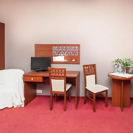 Guest house Parada Pensjon 2*